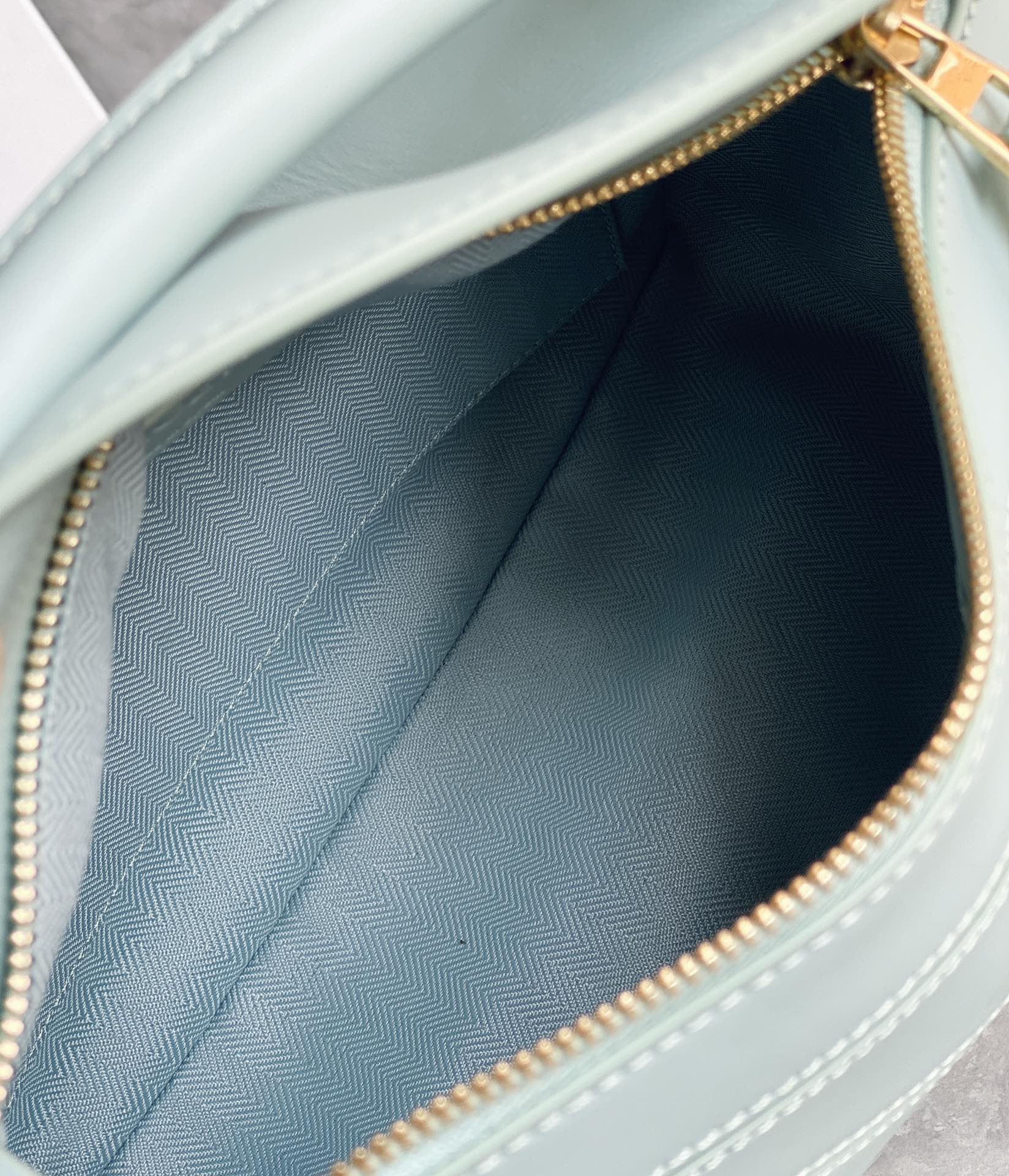 L0ew* puzzle small bag-24*10*14cm