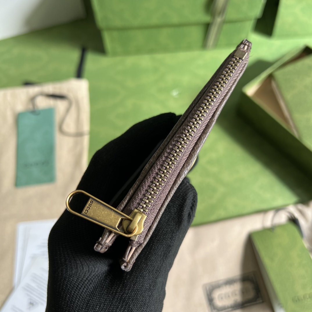 G*u*i wallet-12*7.5*1cm