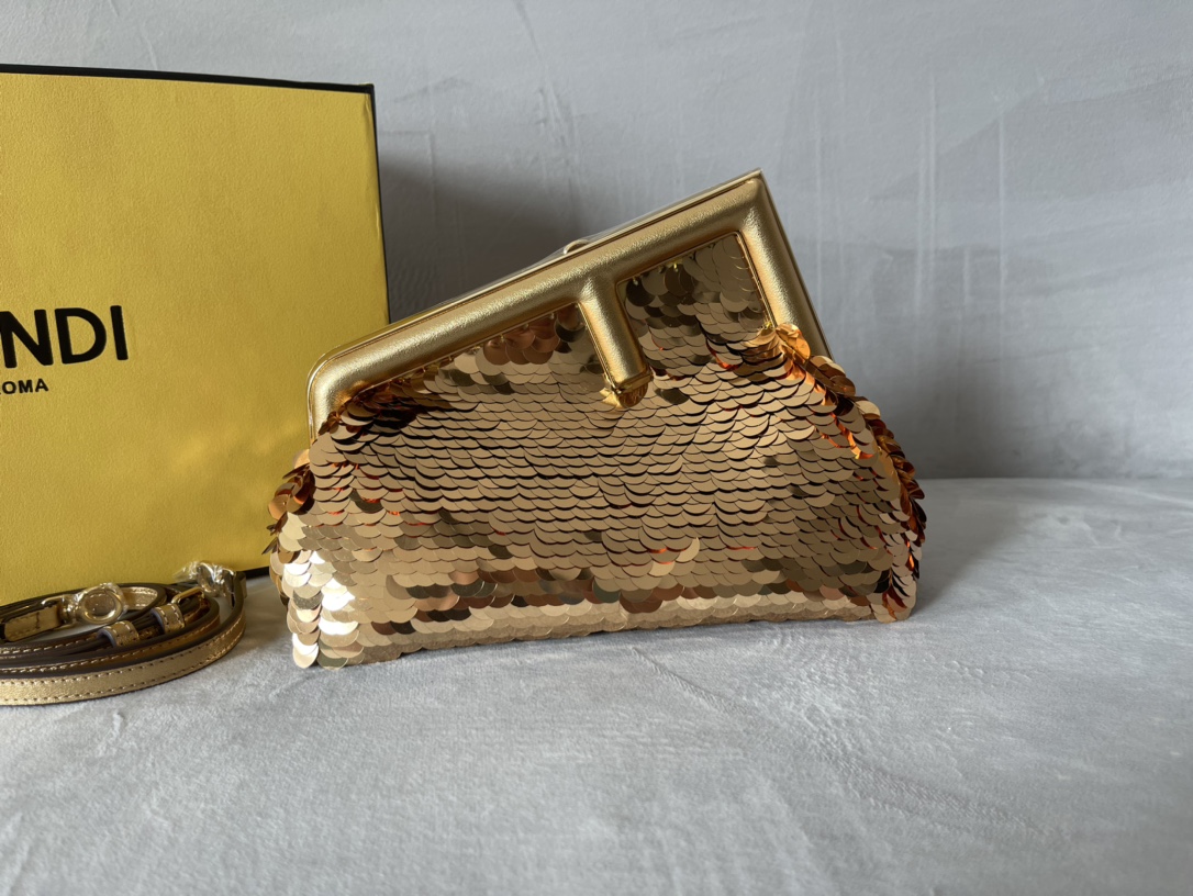 Fendace First Bag-26*9.5*18CM