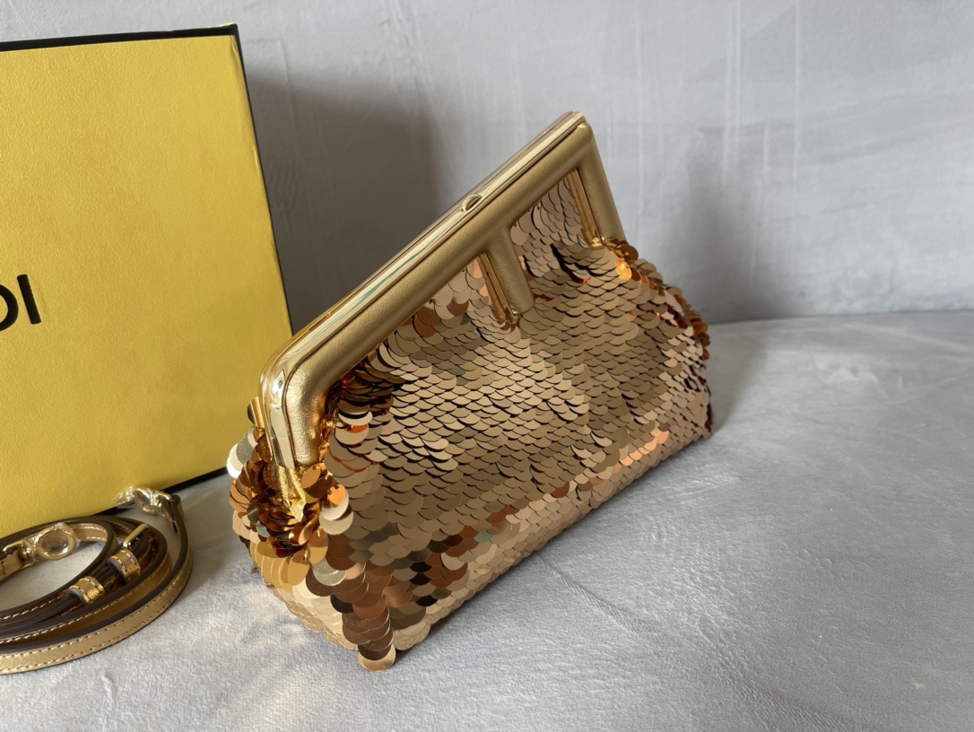 Fendace First Bag-26*9.5*18CM