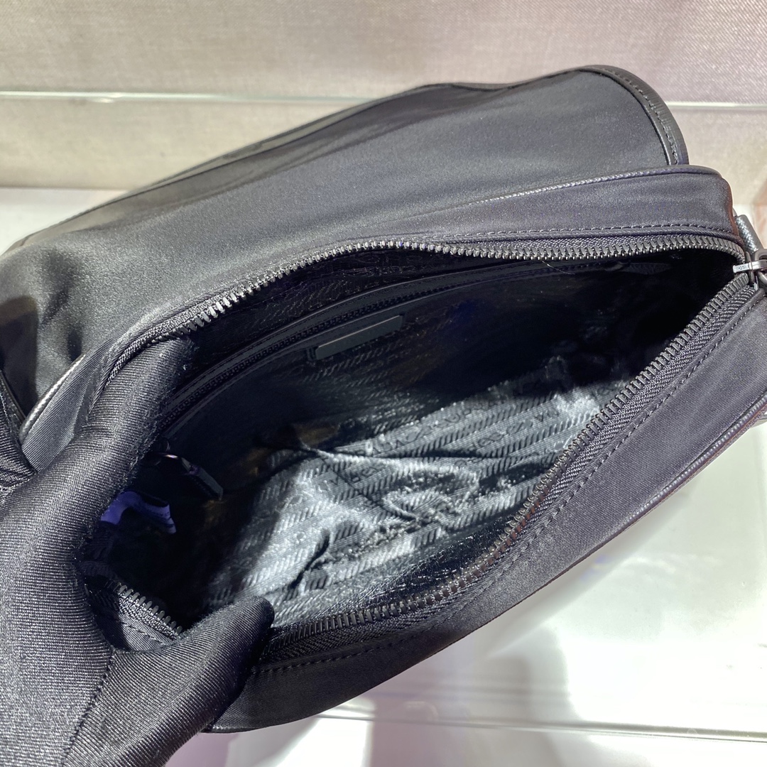 Pra*a 2vd041 messenger bag -25*18*6cm