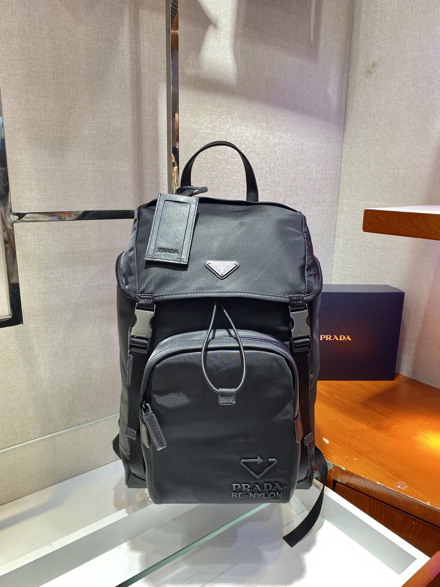 Pra*a 2vz135 backpack -27*45*17cm