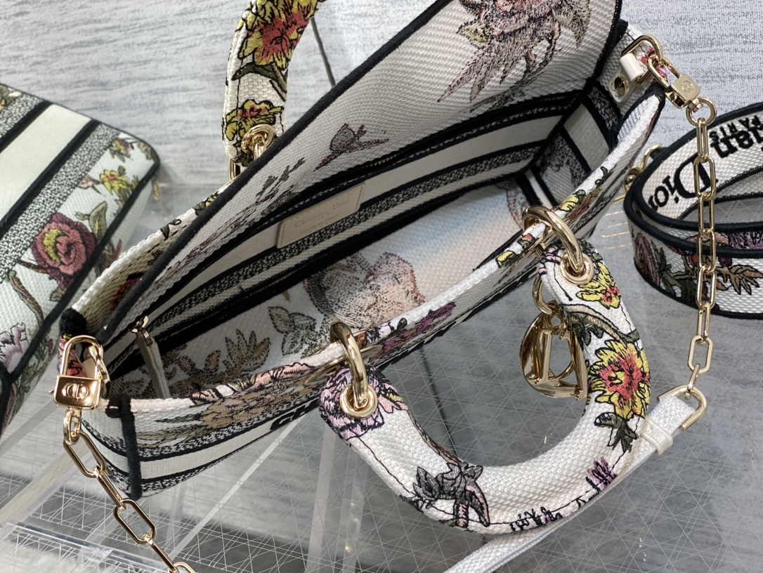 D*or lady bag-26 x 13.5 x 5 cm