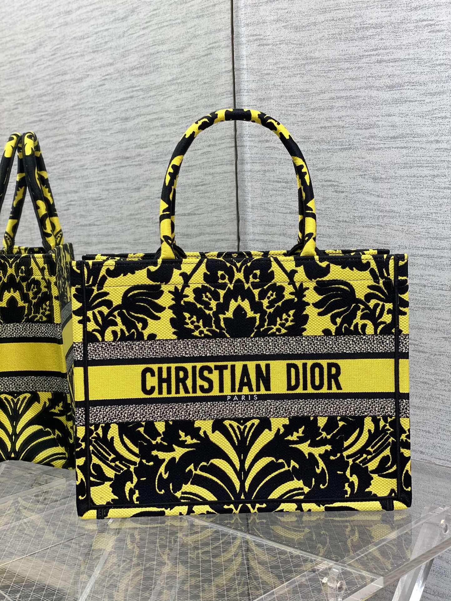 D*or small book tote-36*18*28cm