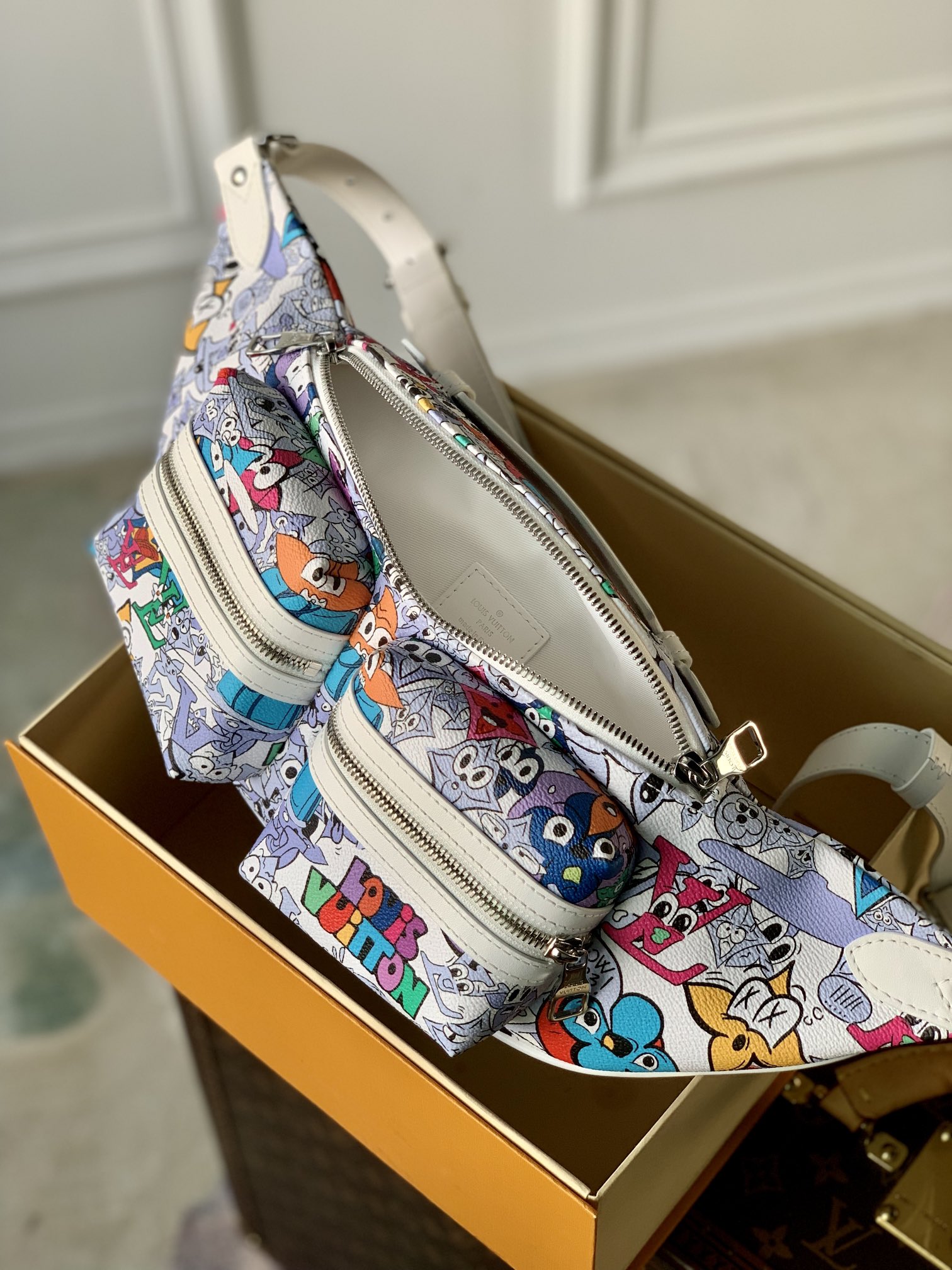 l0*is V*t0n bum bag-m21862-50*15.5 *4cm