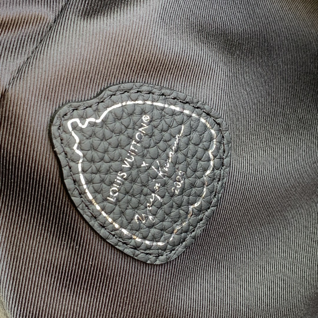 LV -Handle Soft Trunk-M21677-21.5 x 15 x 7CM