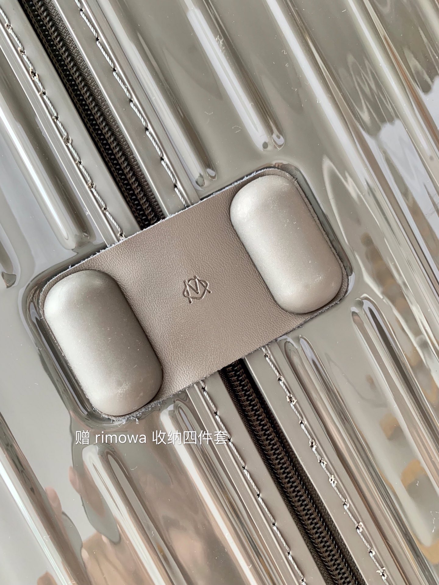 r1m0wa essential ttrunk plus lU*gage-29&31inch