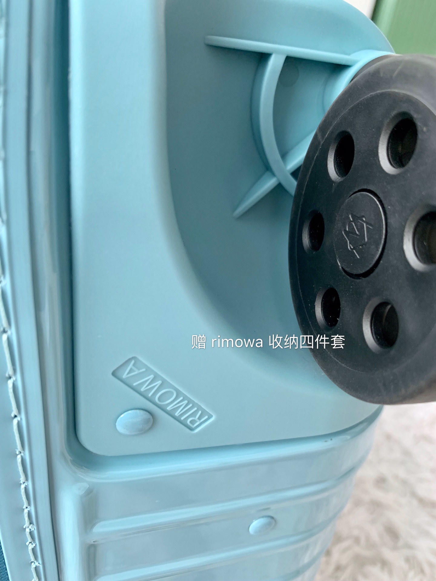 r1m0wa essential ttrunk plus lU*gage-29&31inch