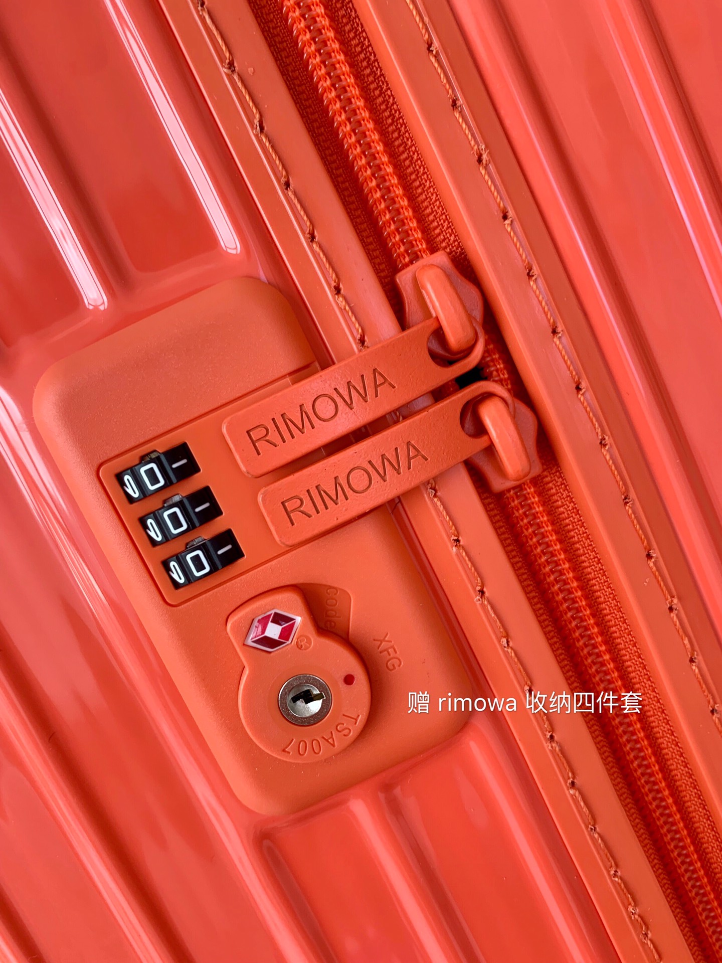 r1m0wa essential ttrunk plus lU*gage-29&31inch