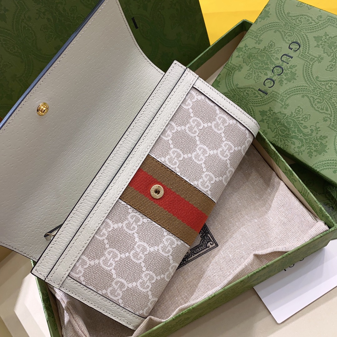 G*u*i wallet-19x10.5x2.5cm