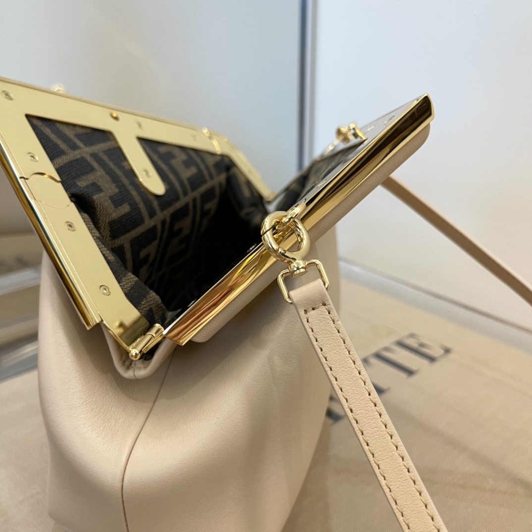 F**di first bag-26*18*9.cm