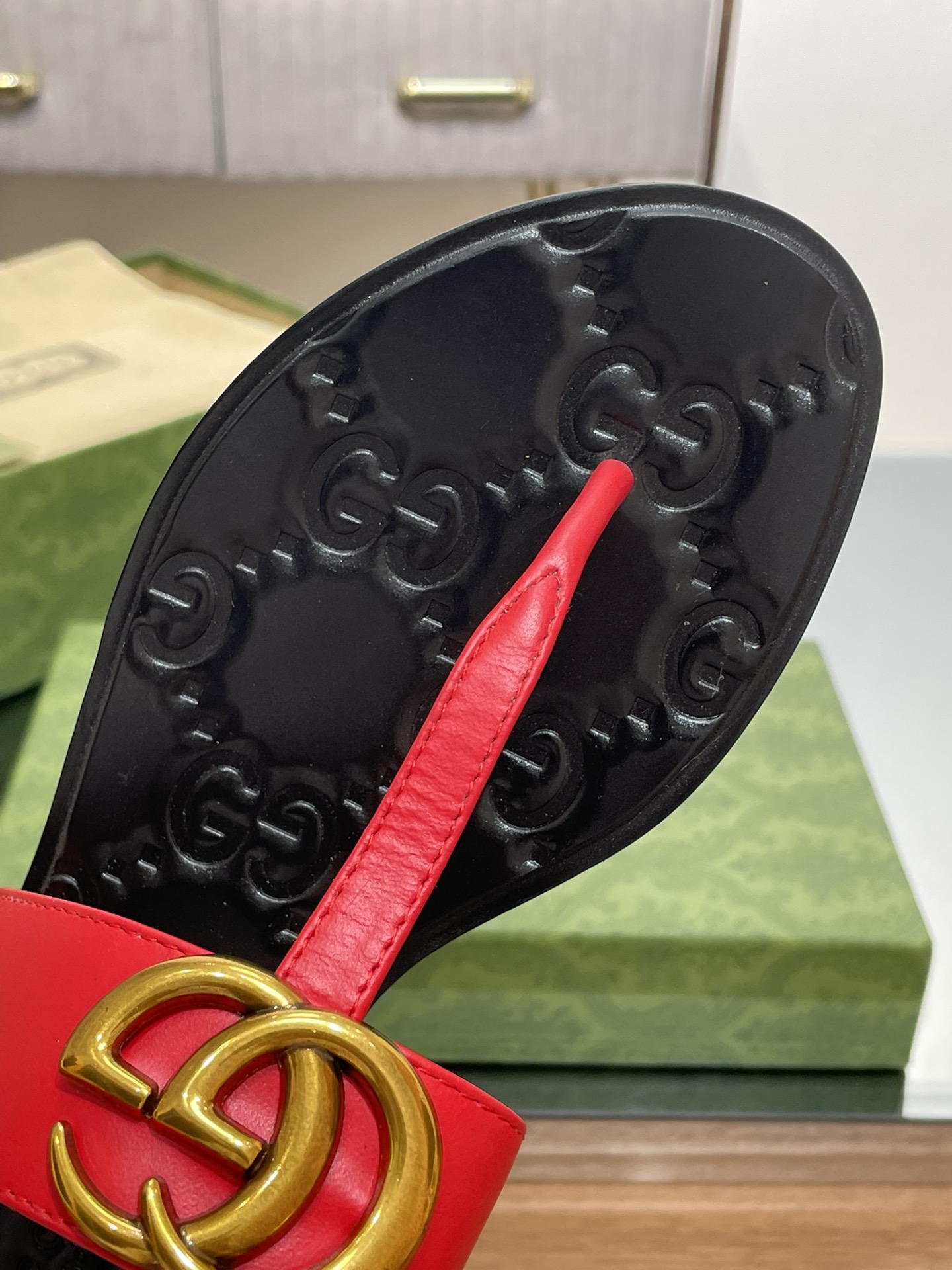 G*u*i slides(size35-43)