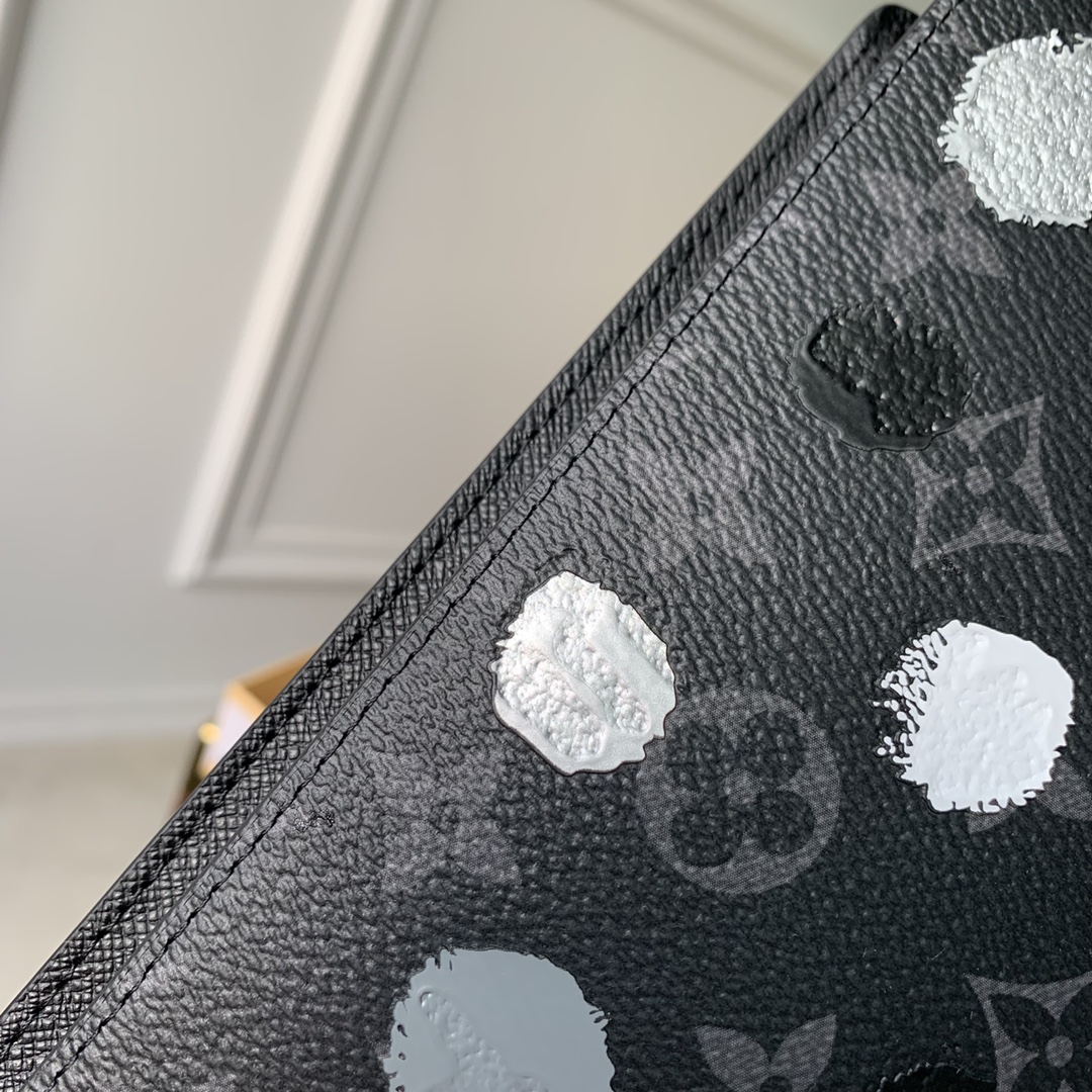 l0*is V*t0n wallet m81980-19 x 10.5 x 2 cm