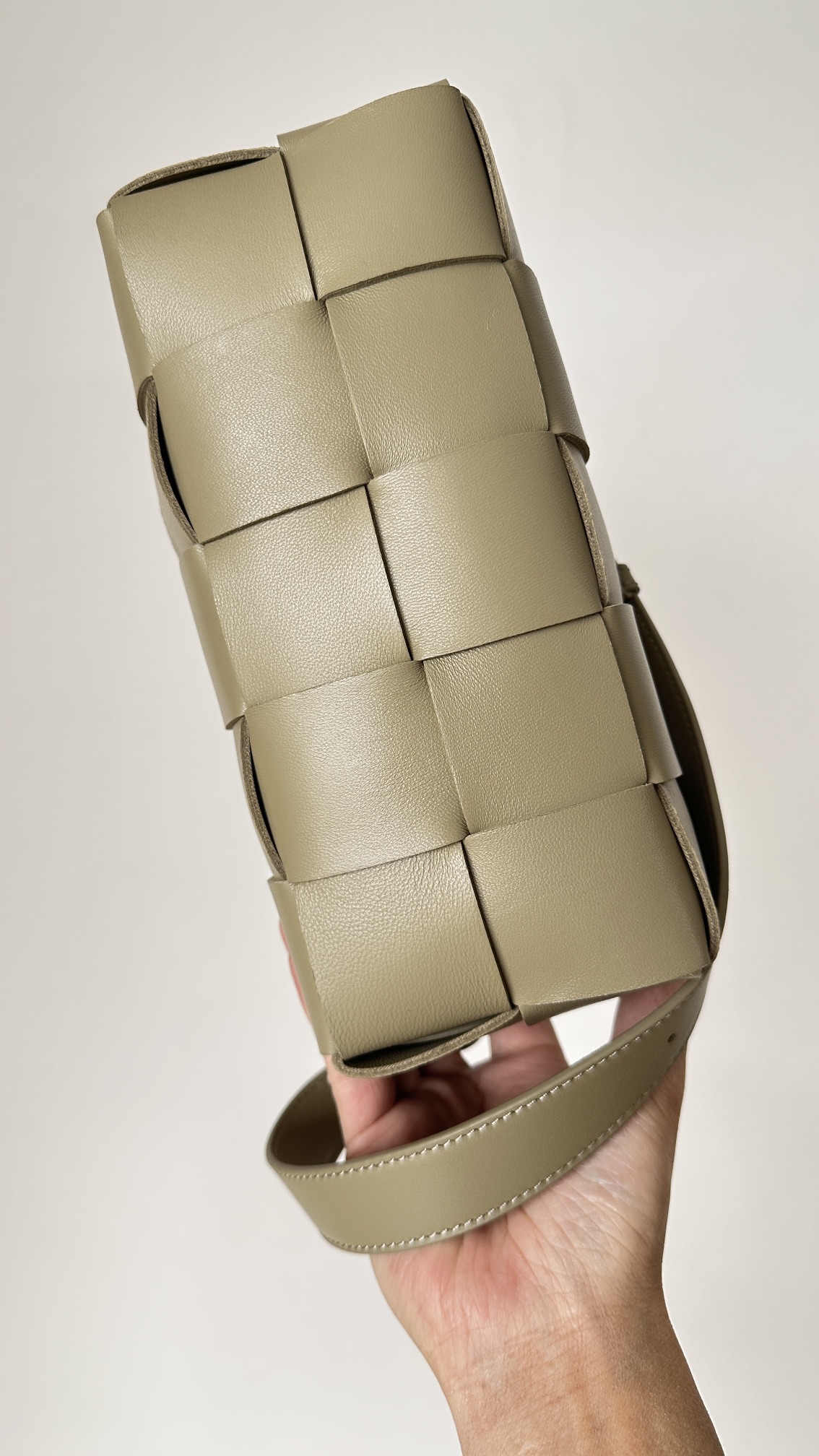 bo*te*ga ve*ne*ta bR1ck mini cassette bag-23.5*10*10cm