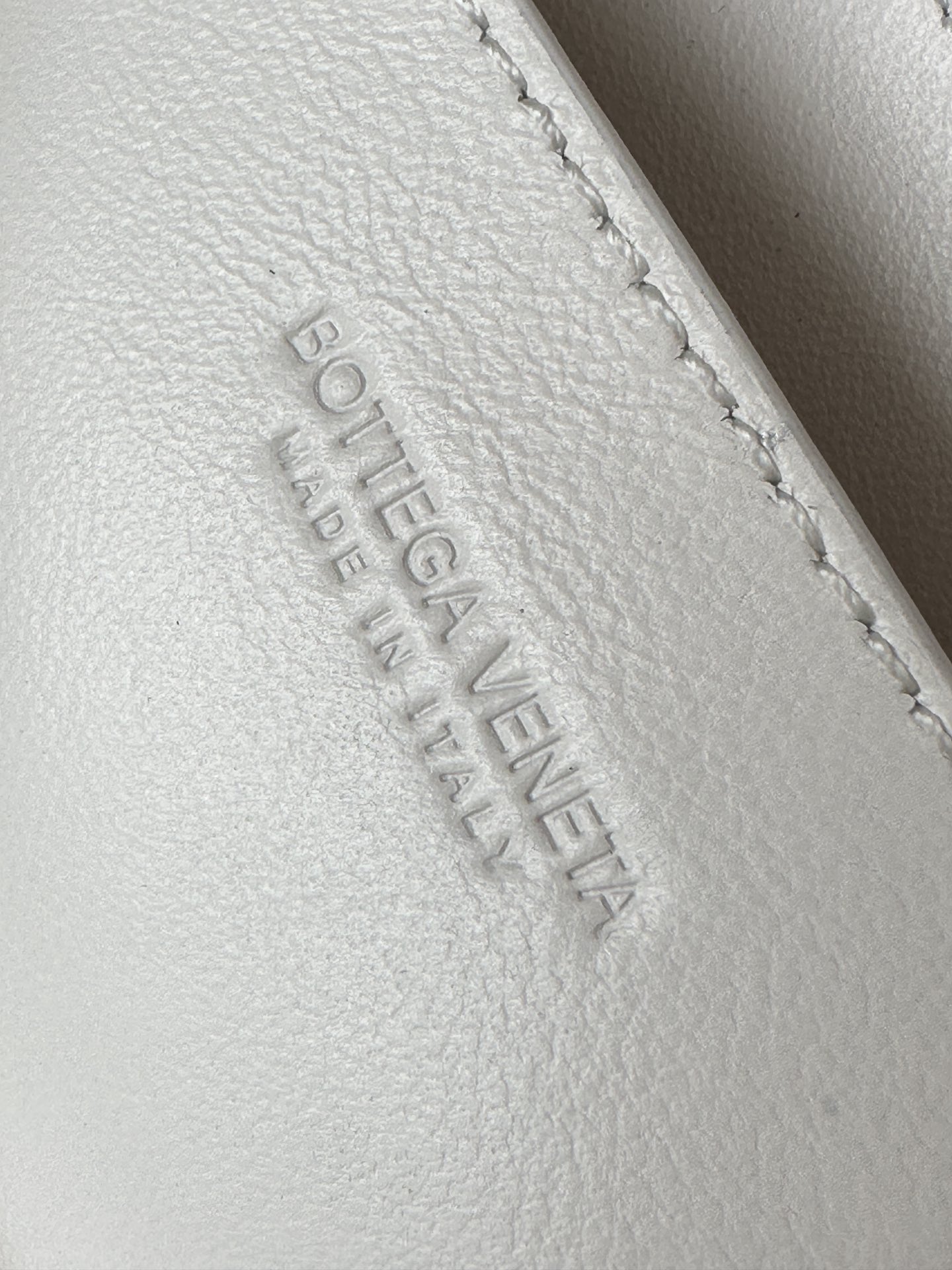 bo*te*ga ve*ne*ta bR1ck mini cassette bag-23.5*10*10cm