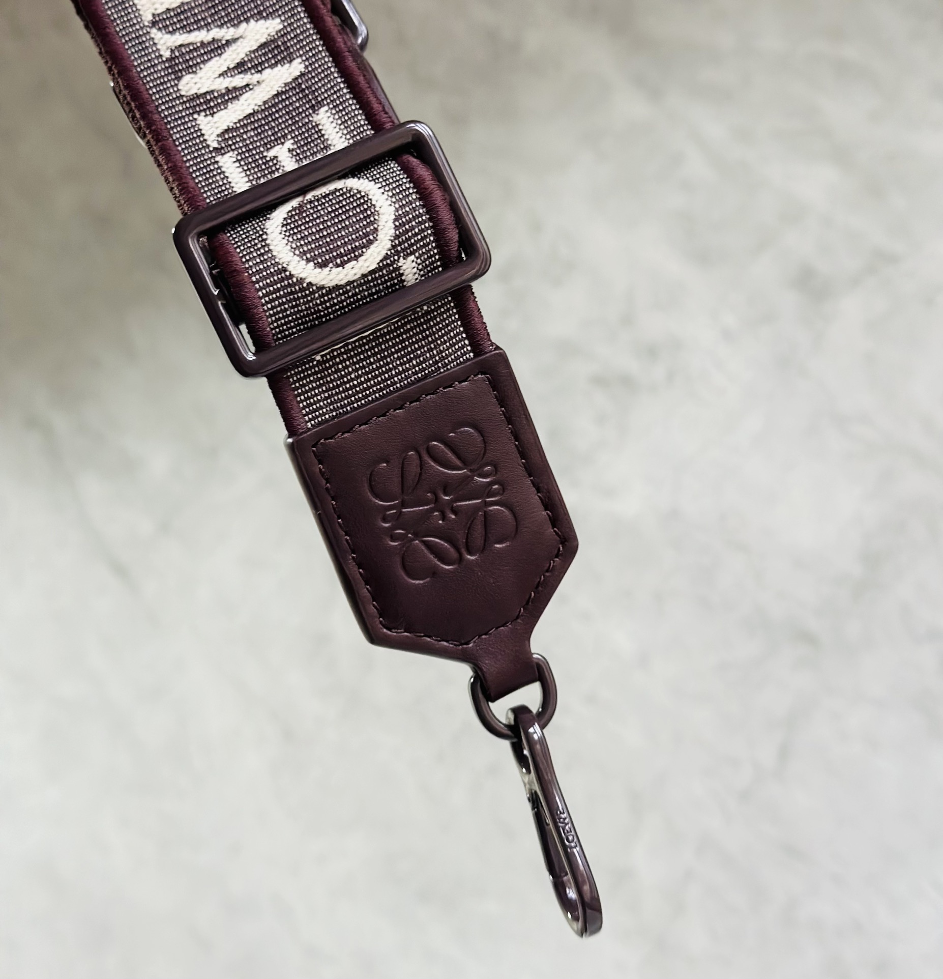 L0ew* puzzle small bag-24*10*14cm