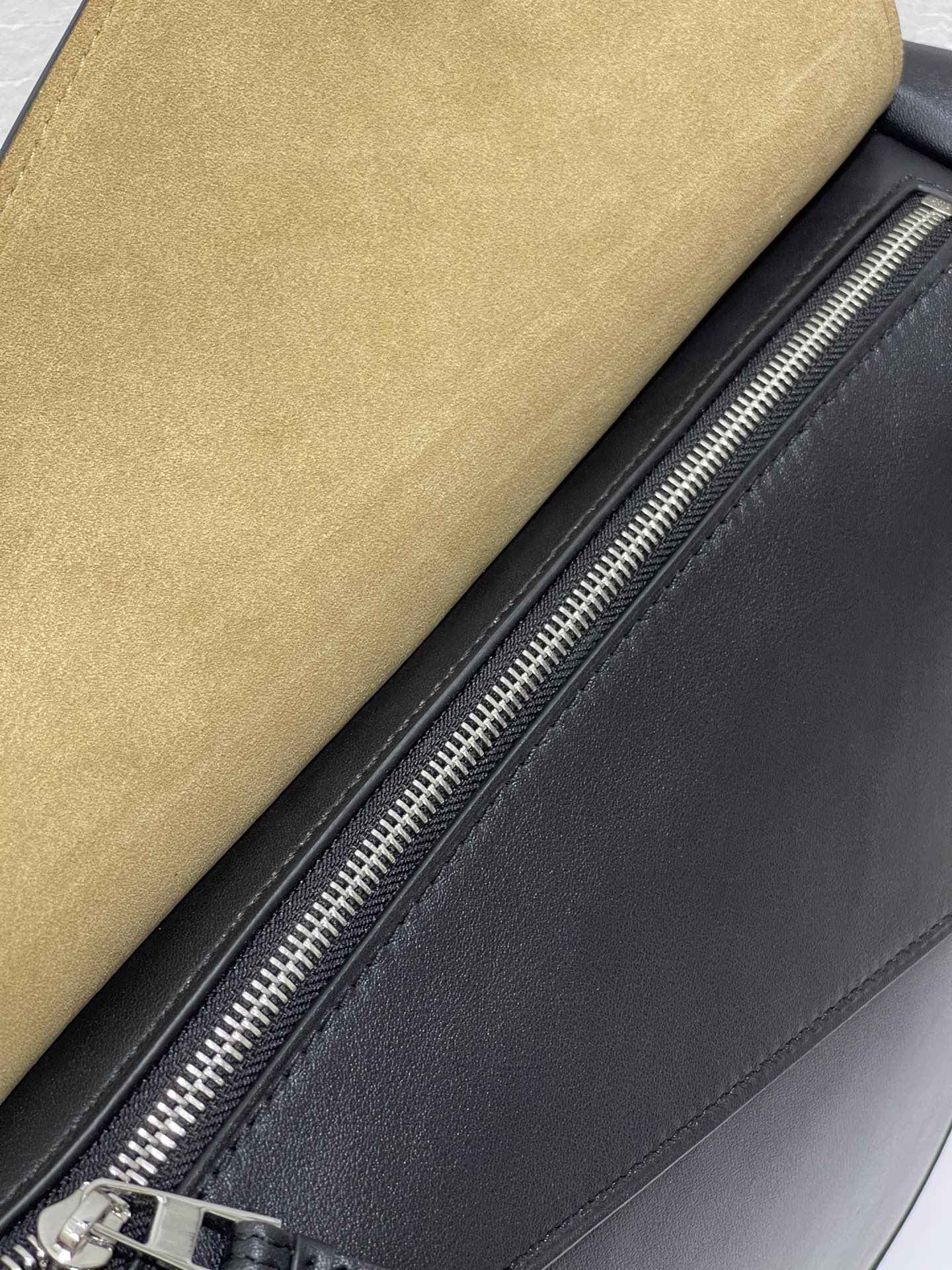 L0ew* hobo bag-33.5*16.5*24cm