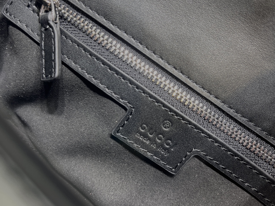 G*u*i petite gg bag-21x 10x 5cm