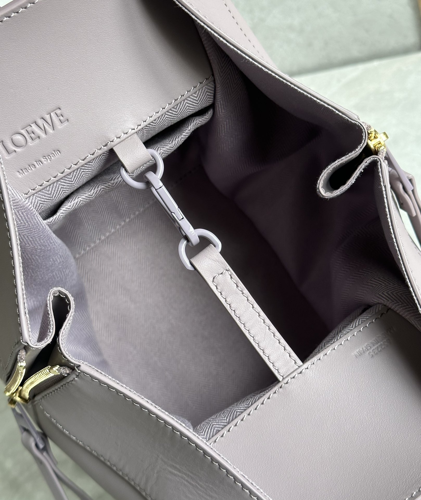 L0ew* hammock bag-19.5*14.4*20.8cm