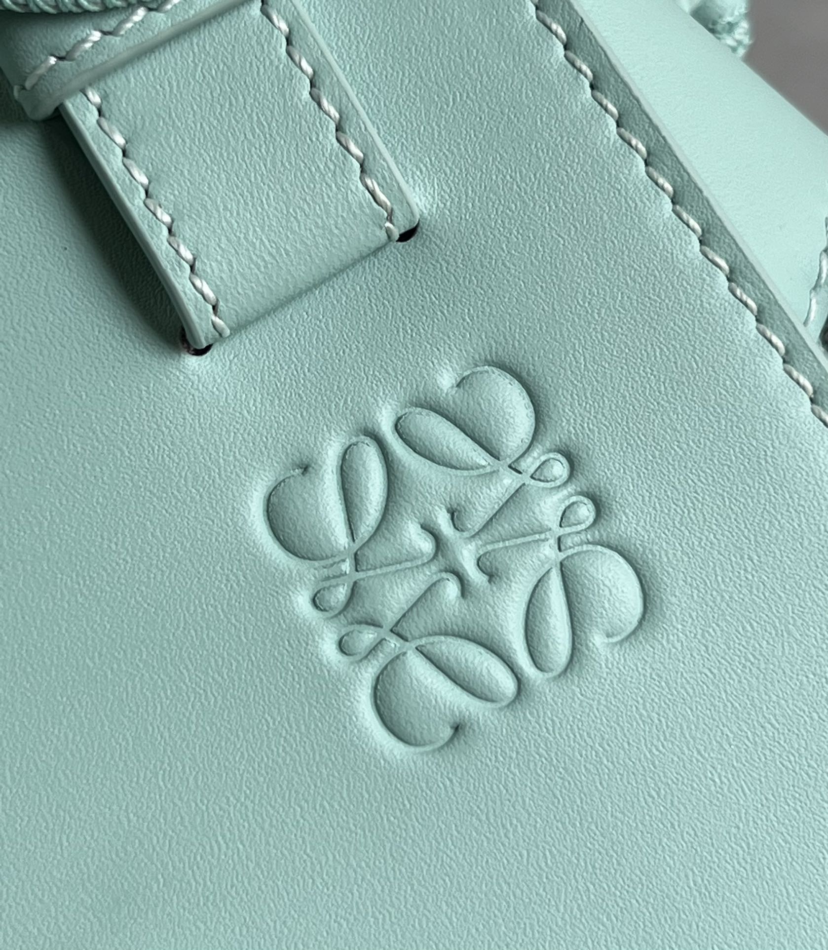 L0ew* hammock bag-19.5*14.4*20.8cm