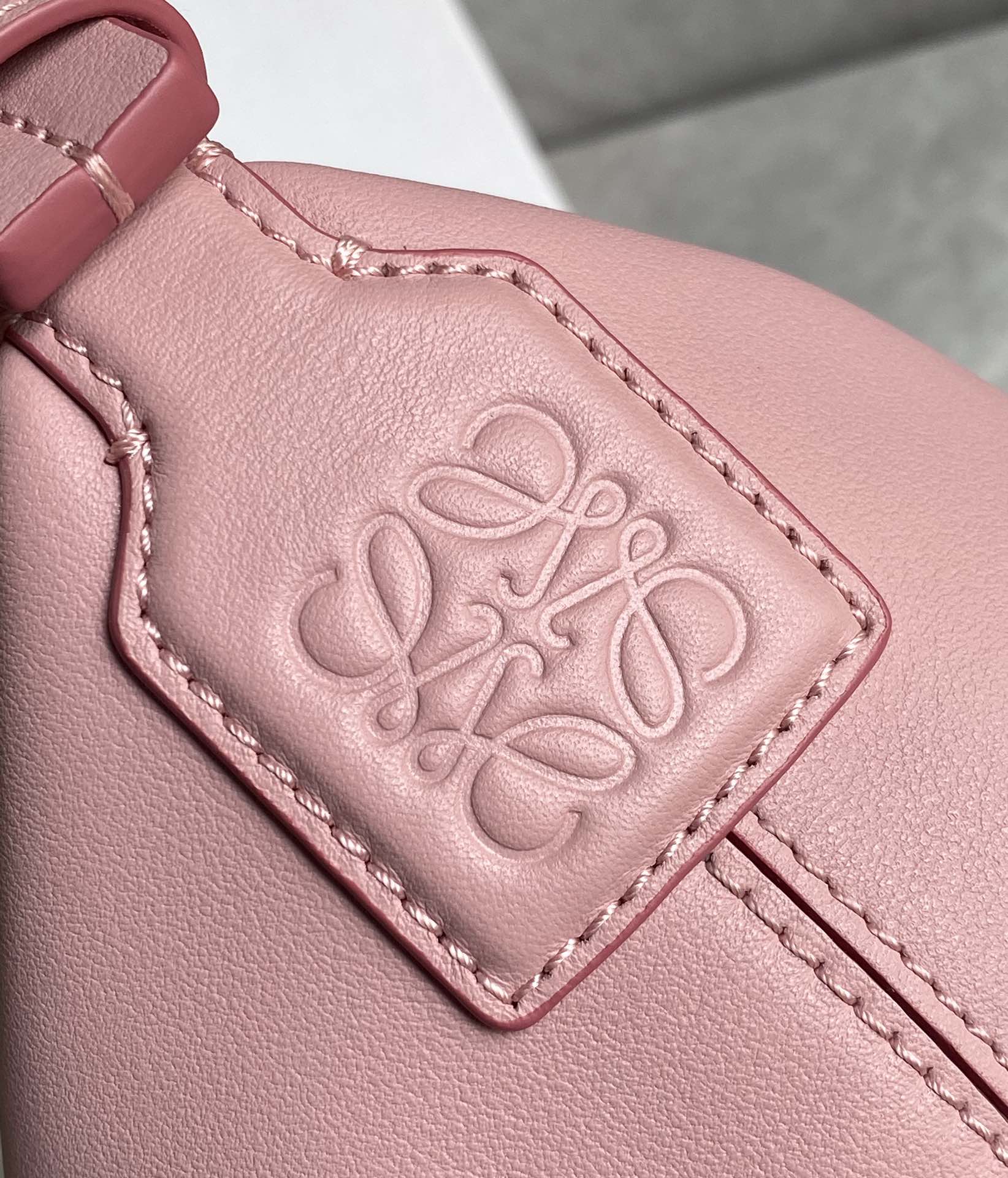 L0ew* cubi bag-20.5×17×12.5cm