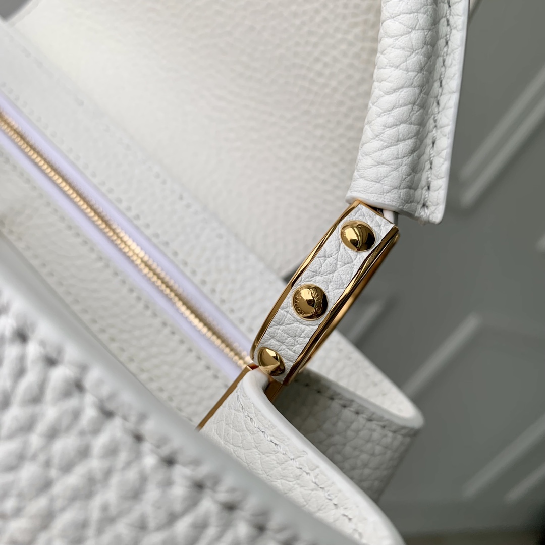 l0*is V*t0n capucines handlebag