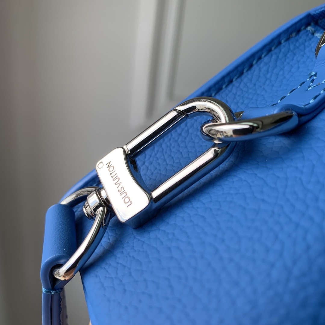 l0*is V*t0n aerogram bag-m22481-17.3 x 12 x 7cm