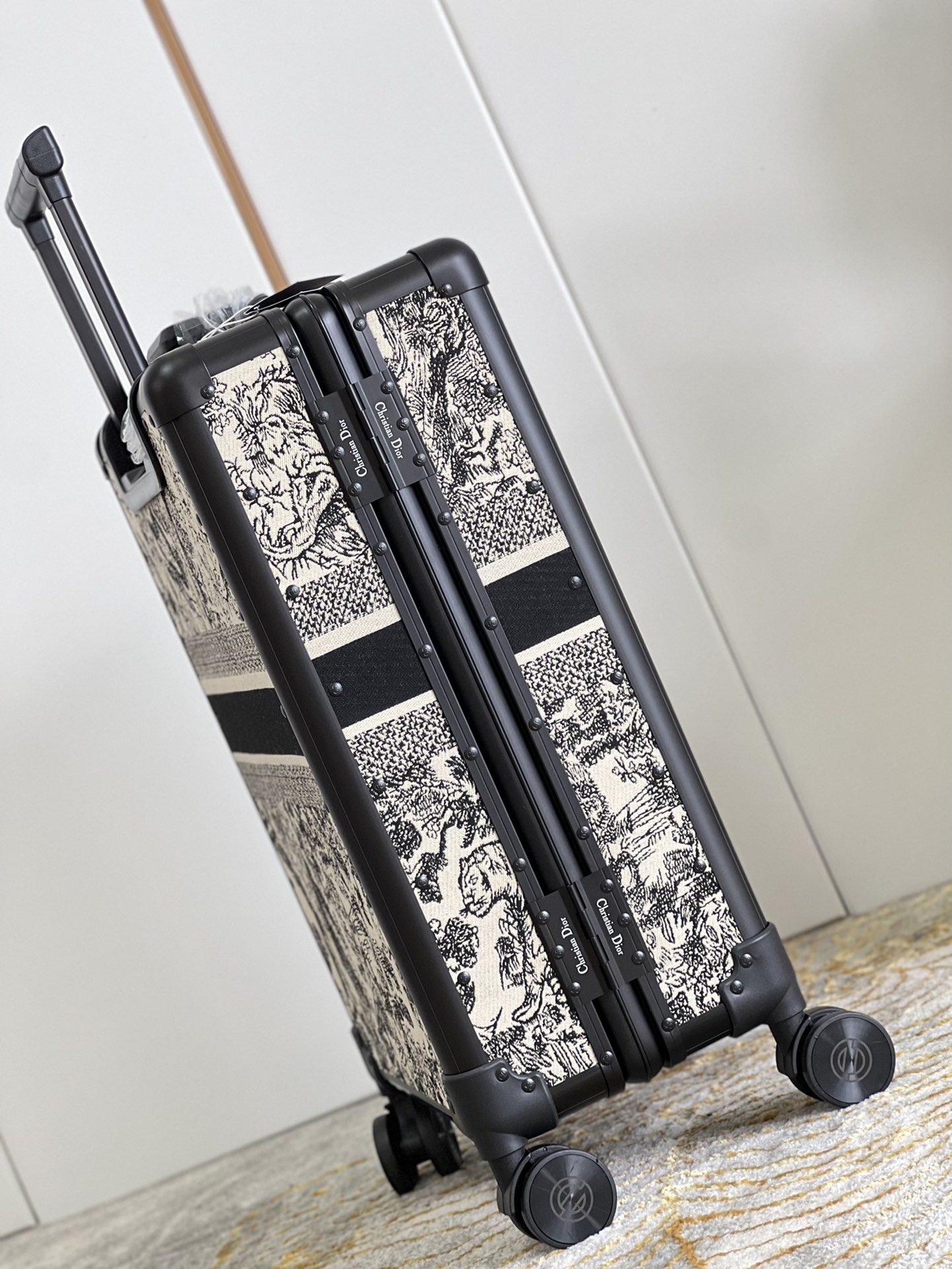 D*or oblique travel box-37*21*57cm