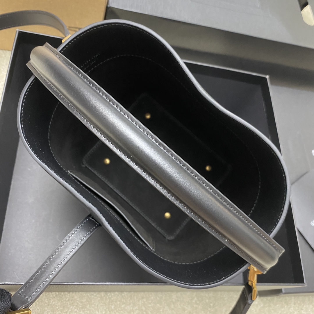 Y*L le37 vintage bag