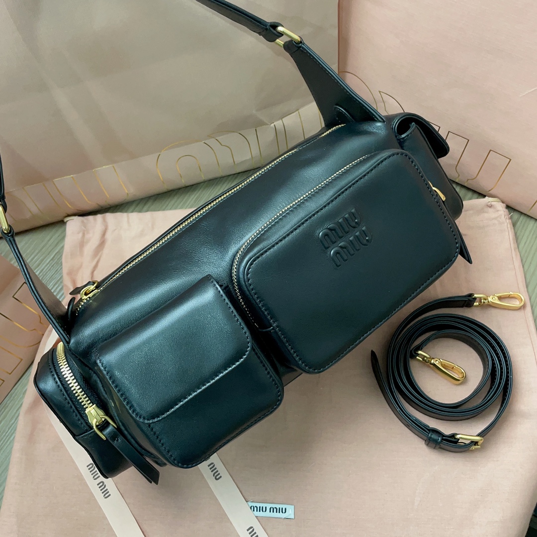 M*um*u bag-27 x12 x9cm