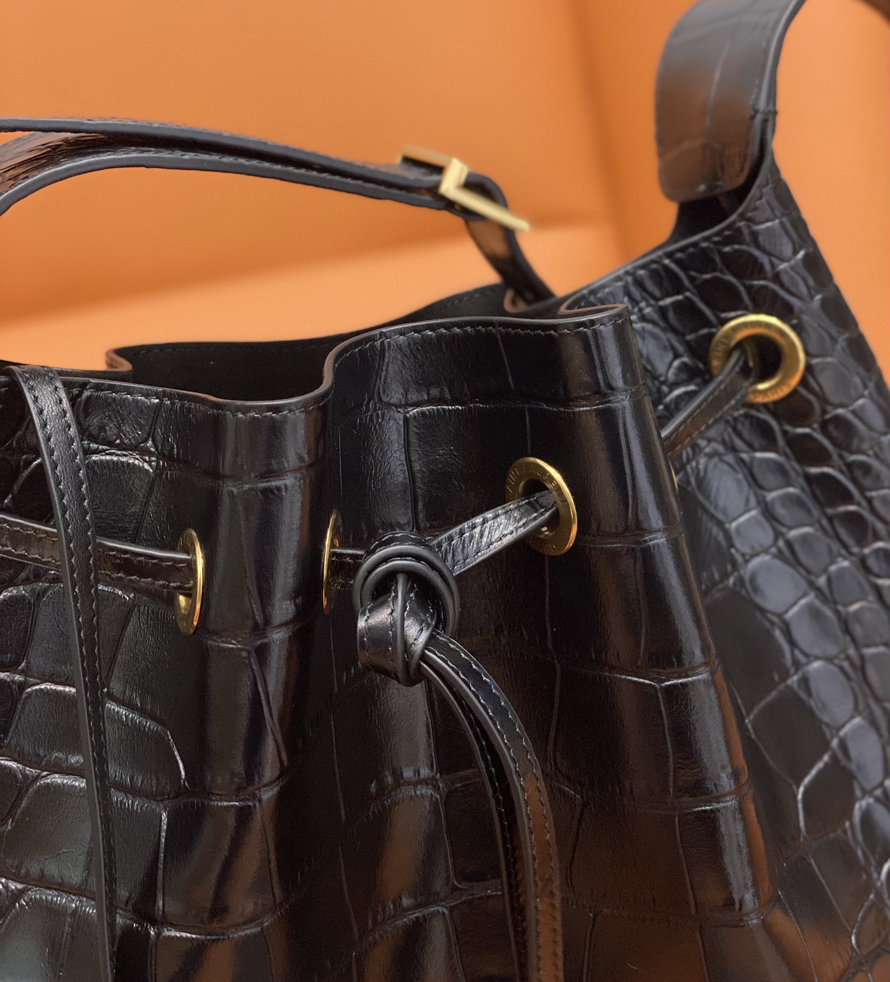 Y*L hobo bag-33×28×2.5cm