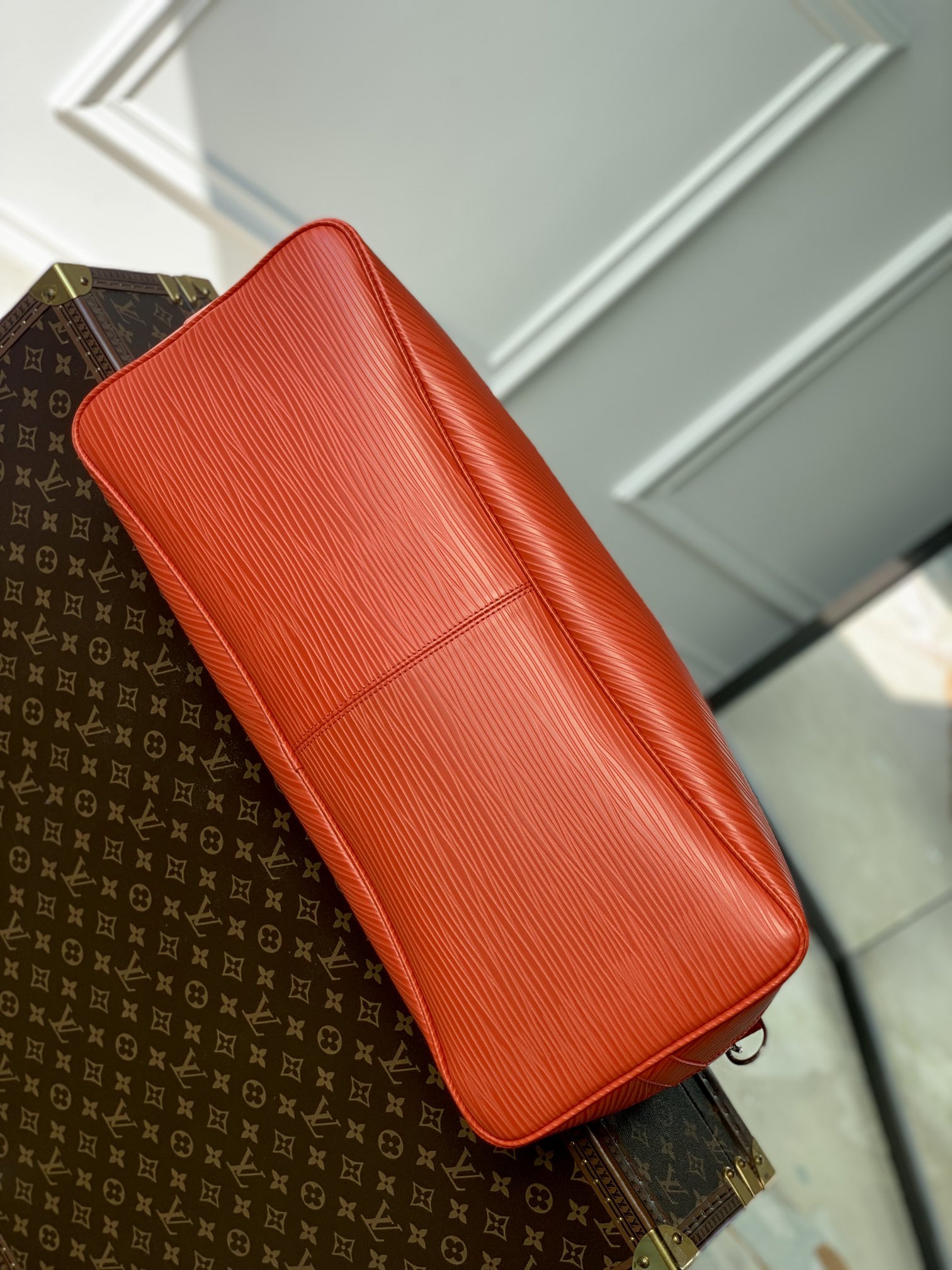 l0*is V*t0n alma travel bag-64 x 42 x 22cm