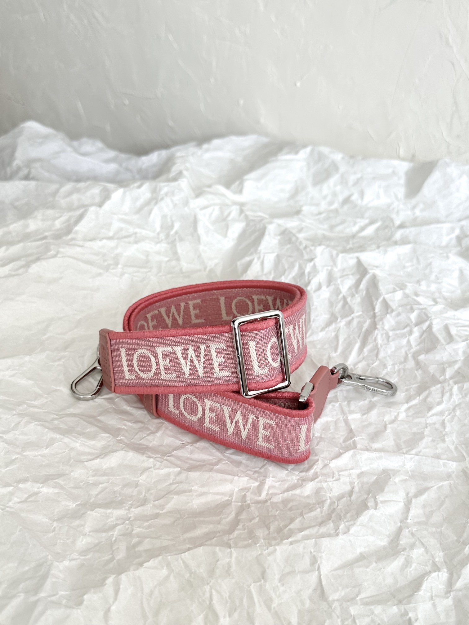 L0ew* bag-18.5*16*9cm