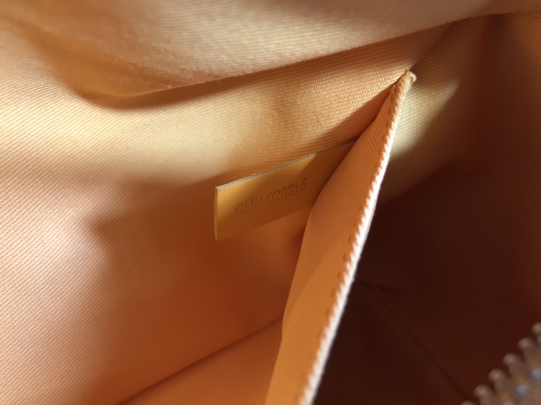 Go*ard cosmetic bag-25x12x12cm