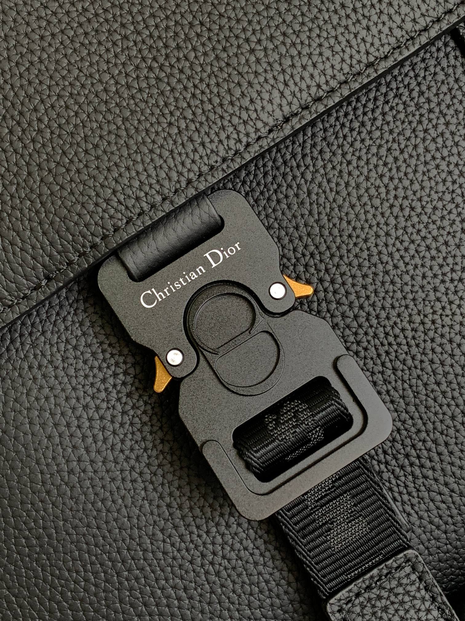 D*or saddle backpack-32 x 45 x 16cm