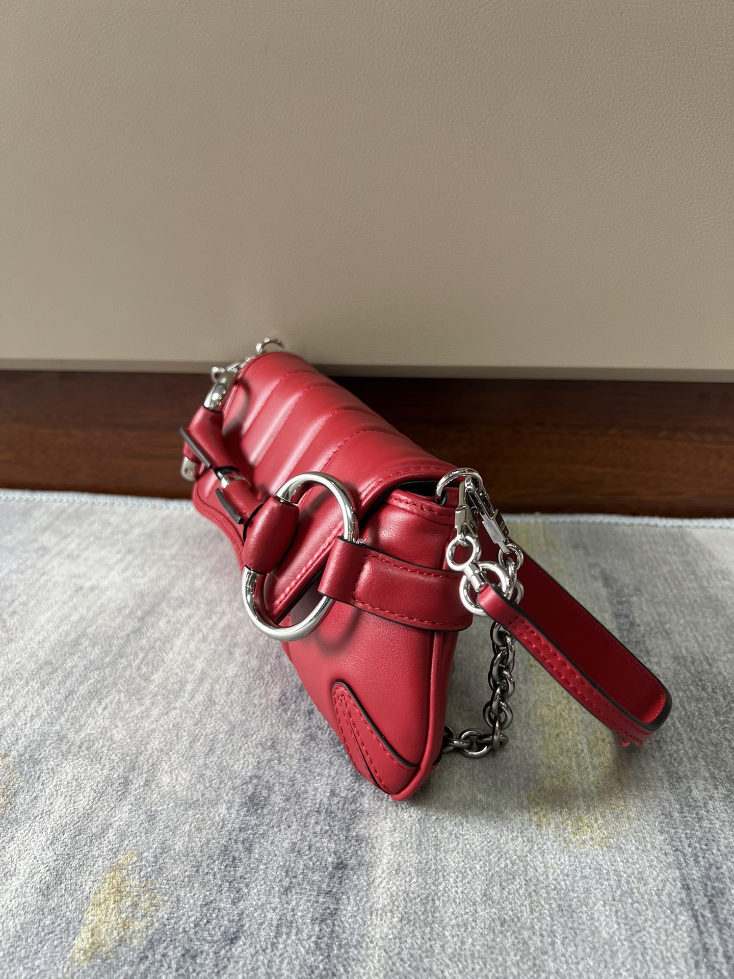 G*u*i horsebit chain 2023-27x11x5cm