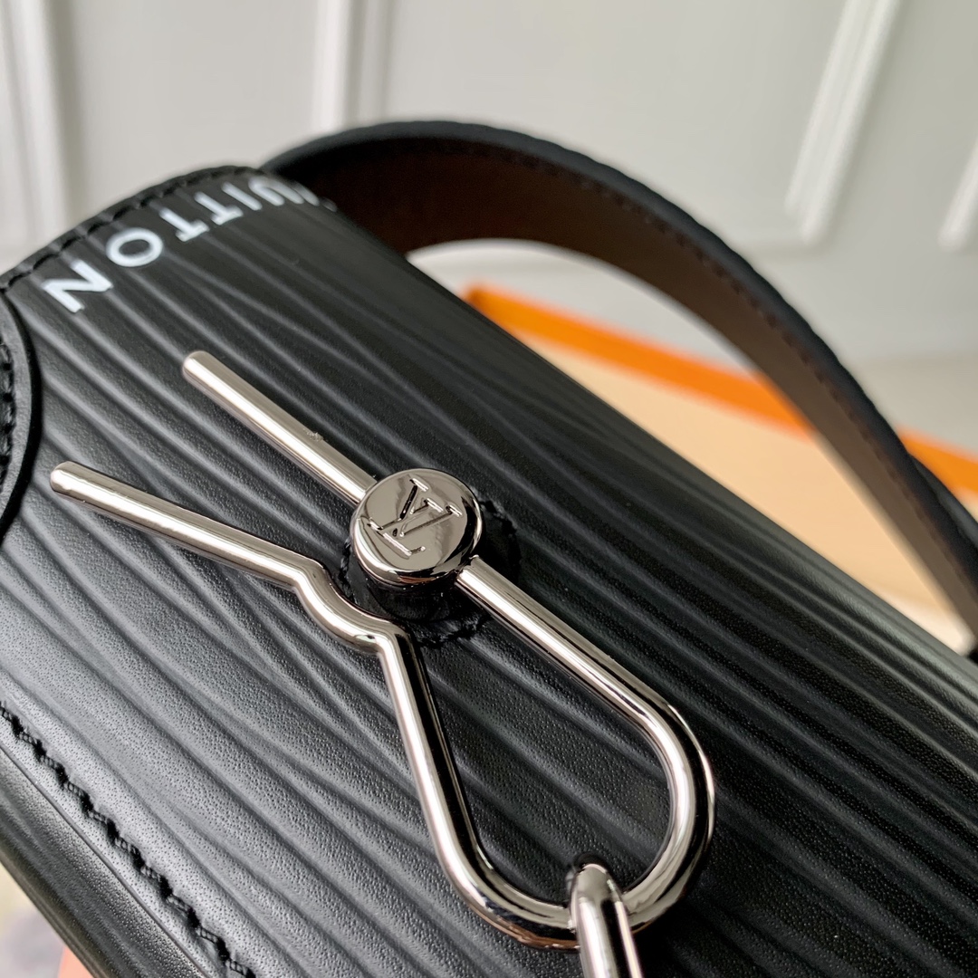 l0*is V*t0n micro steamer bag-13*8*4.5cm