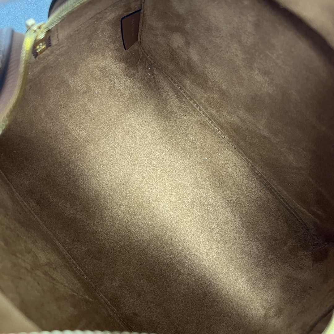 Celin Holded Handbags-20×15×13CM