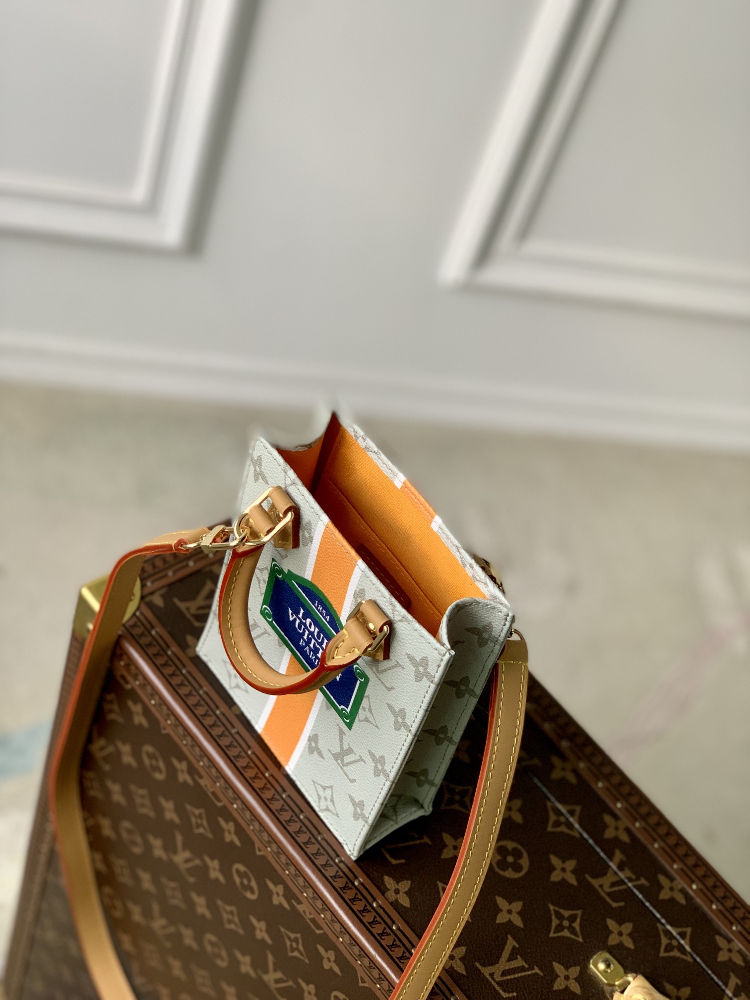 l0*is V*t0n petit sac plat -14 x 17 x 5cm