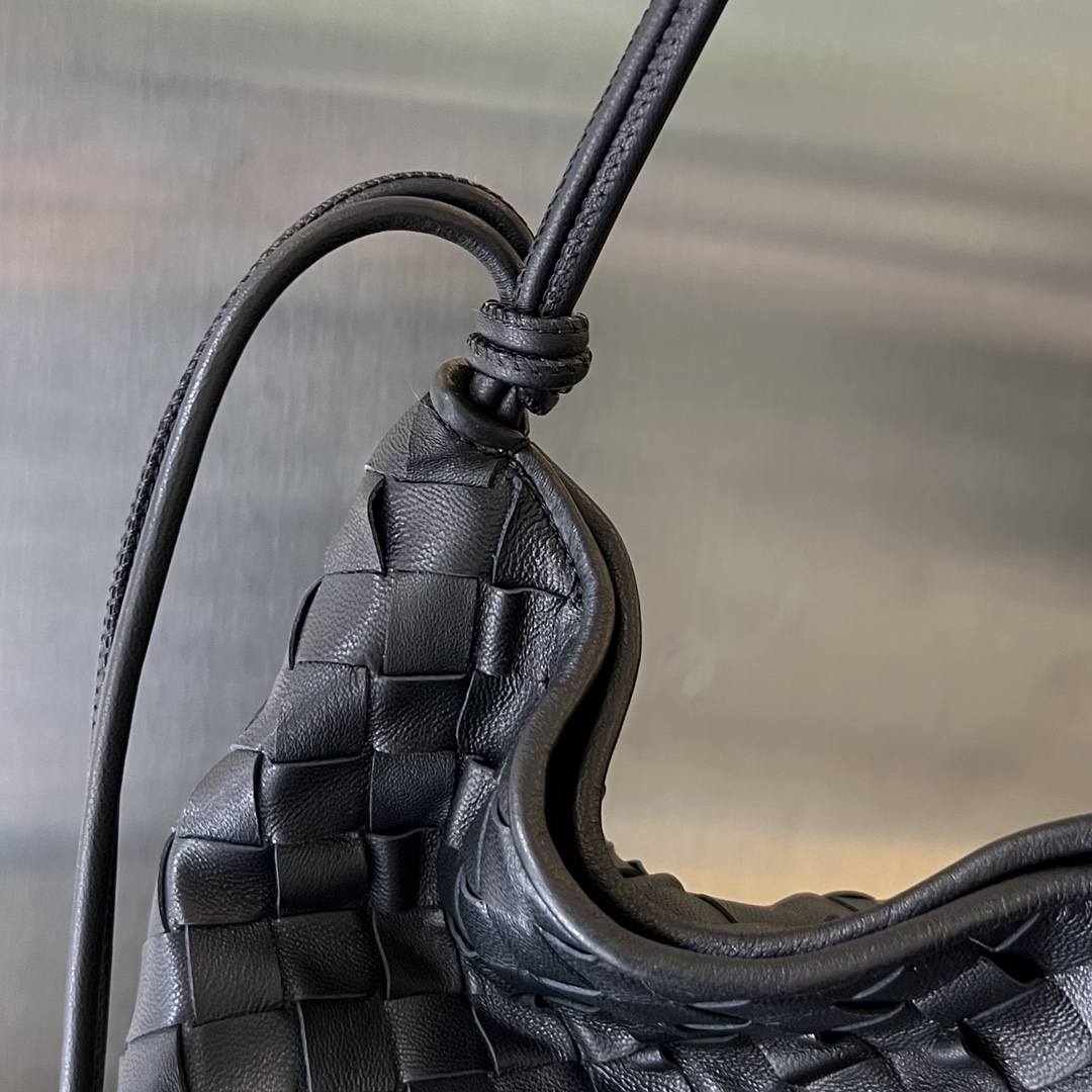 bo*te*ga Ve*ne*tasardine hobo tote-41x40x10cm