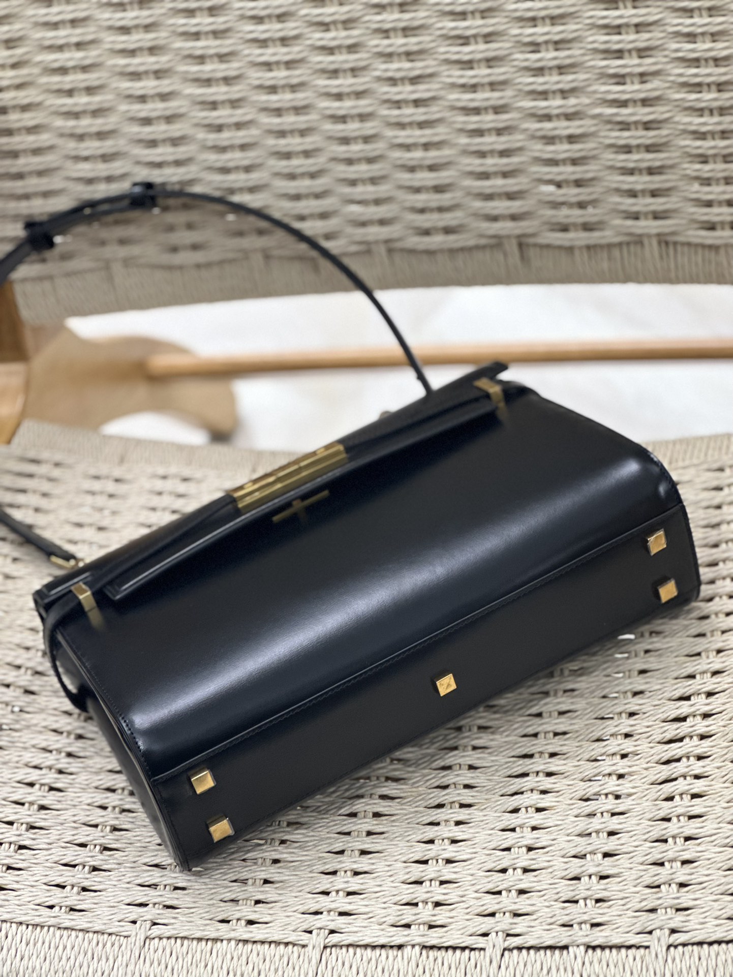 Y*L manhattan-32×23×10.5cm