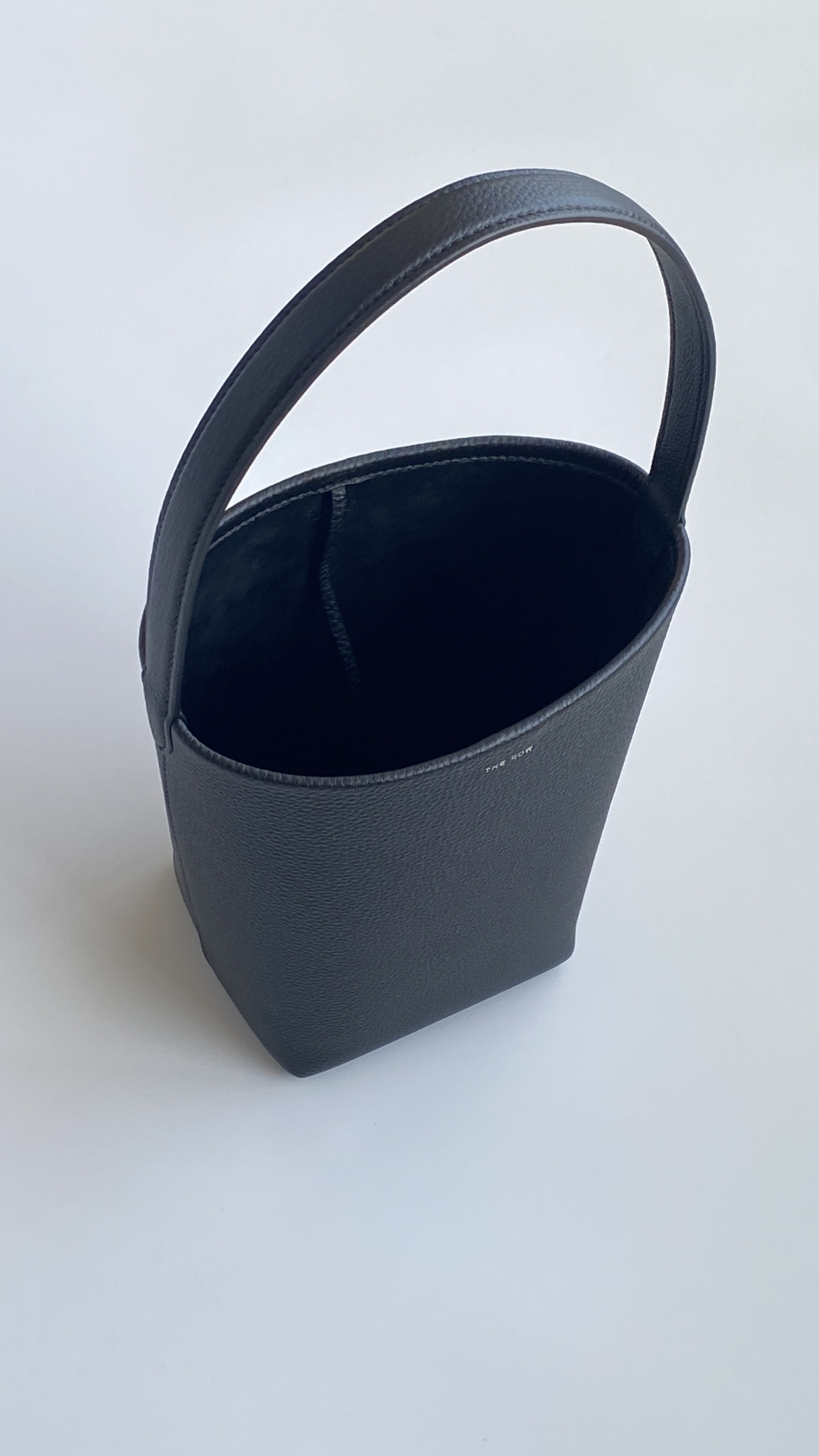 T*e R0w bucket-22*23*13cm