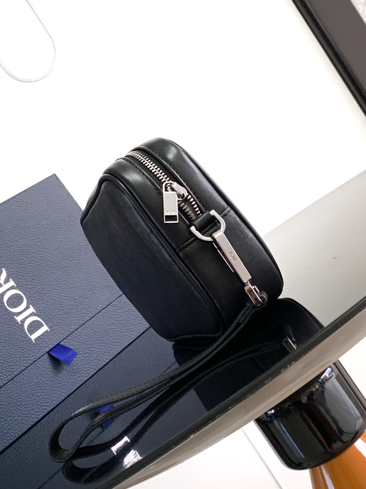 D*or pouch-24 x 15.5 x 5.5cm