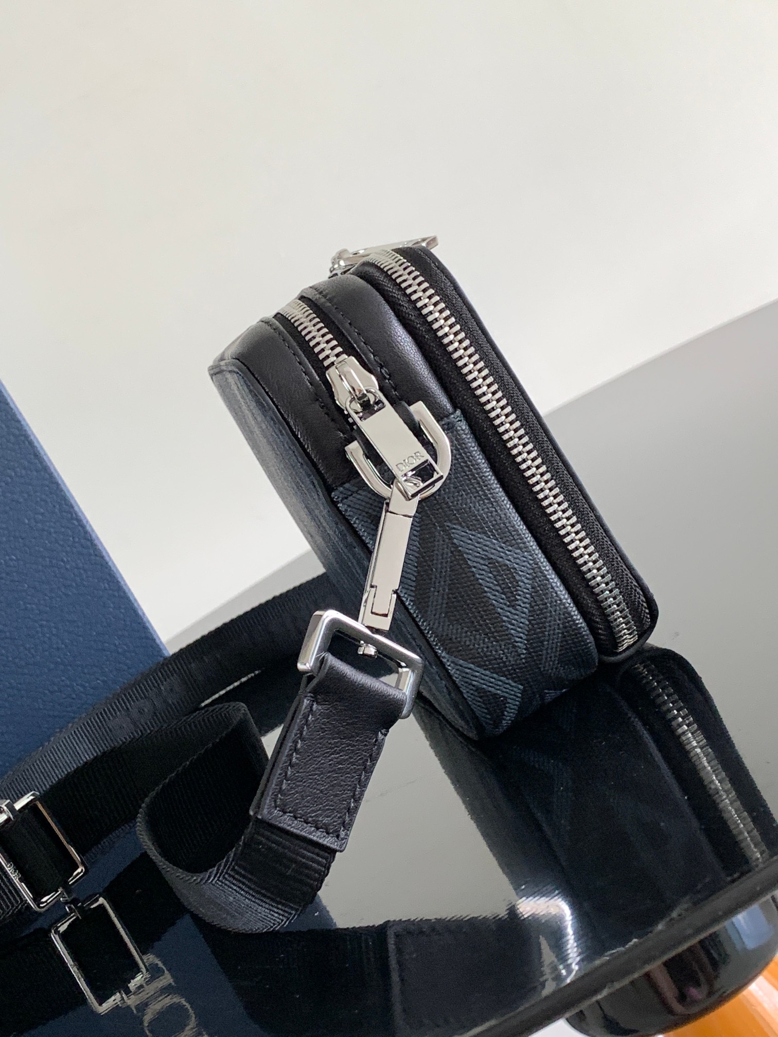 D*or oblique handlebag-17 x 12.5 x 55cm