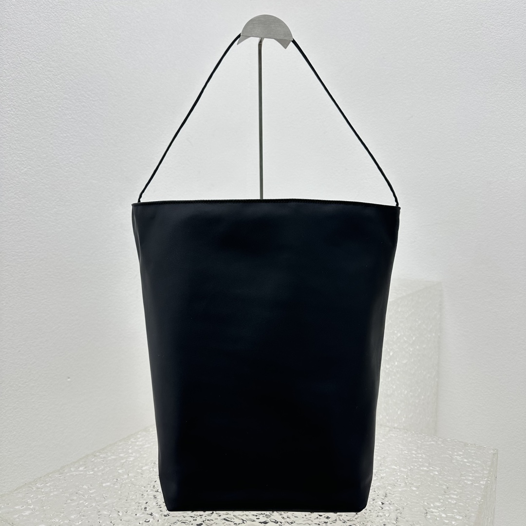 The R0w park tote-23*21*36cm