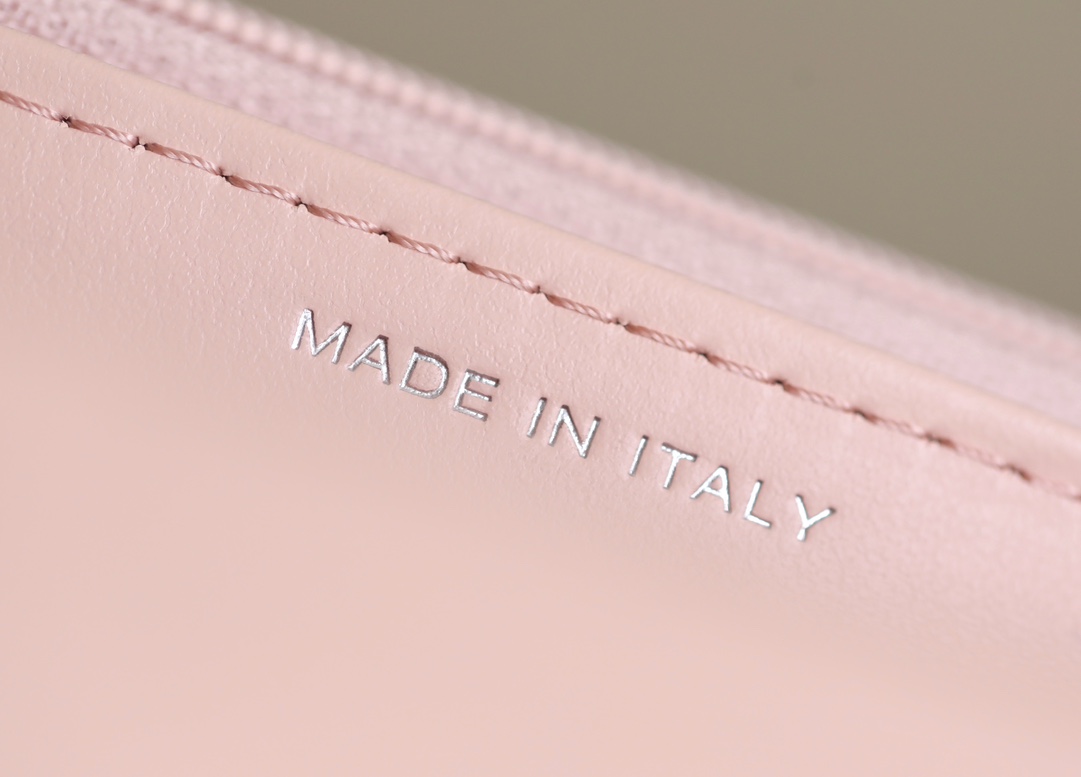 Ch@Nel Woc-12*19*3.5CM