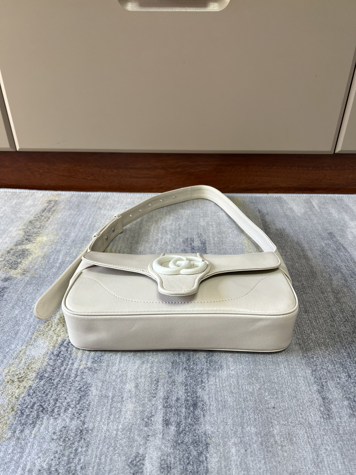 G*u*i gg aphrodite bag-27x 14x 5cm