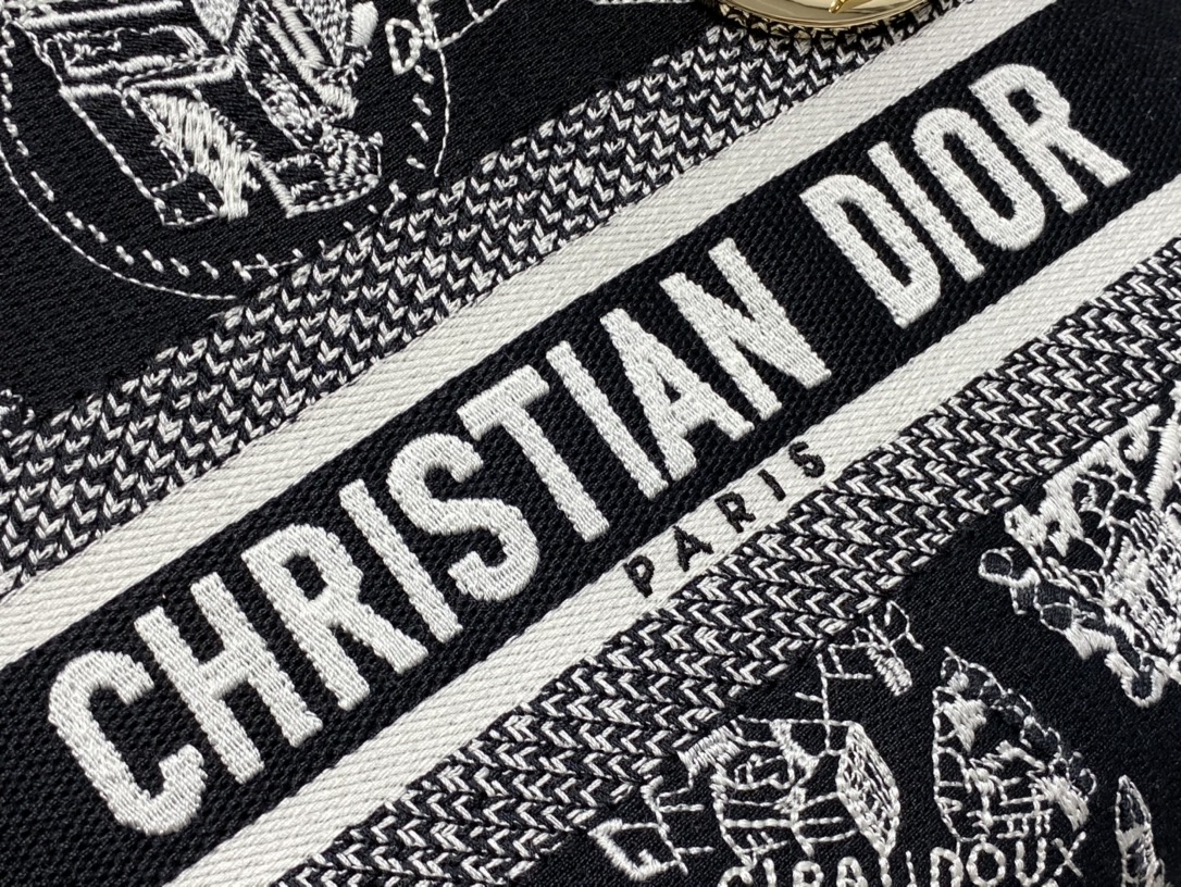 lady D*or handle bag-24cm