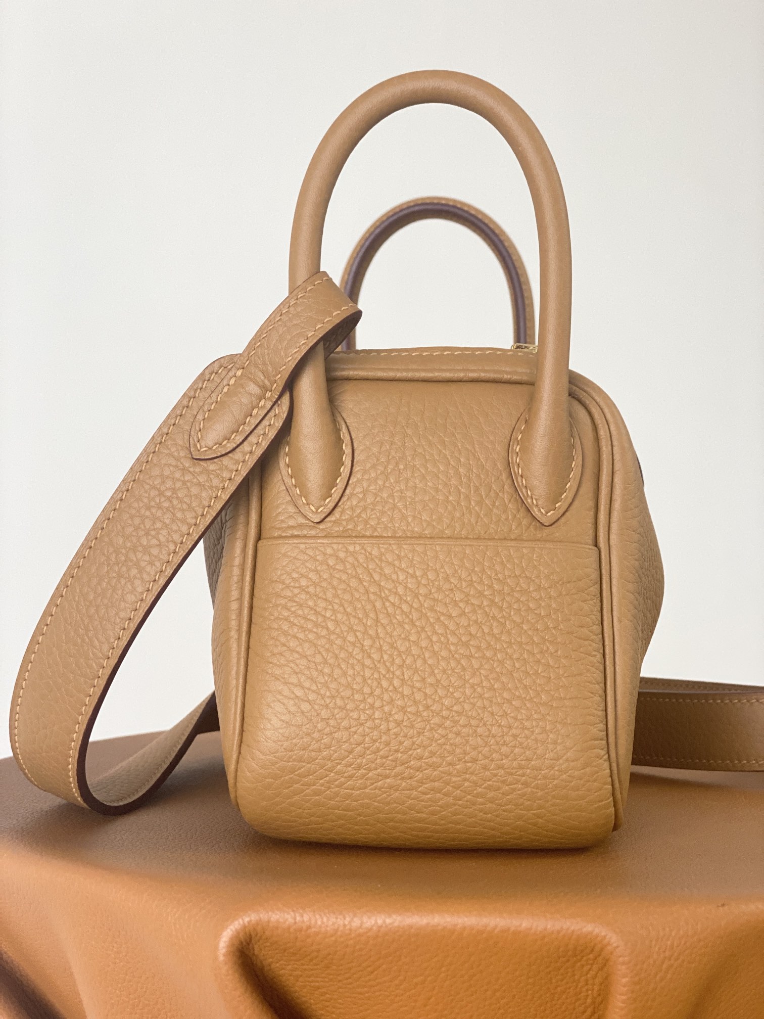 H**mes lindy 19-tc leather-19cm