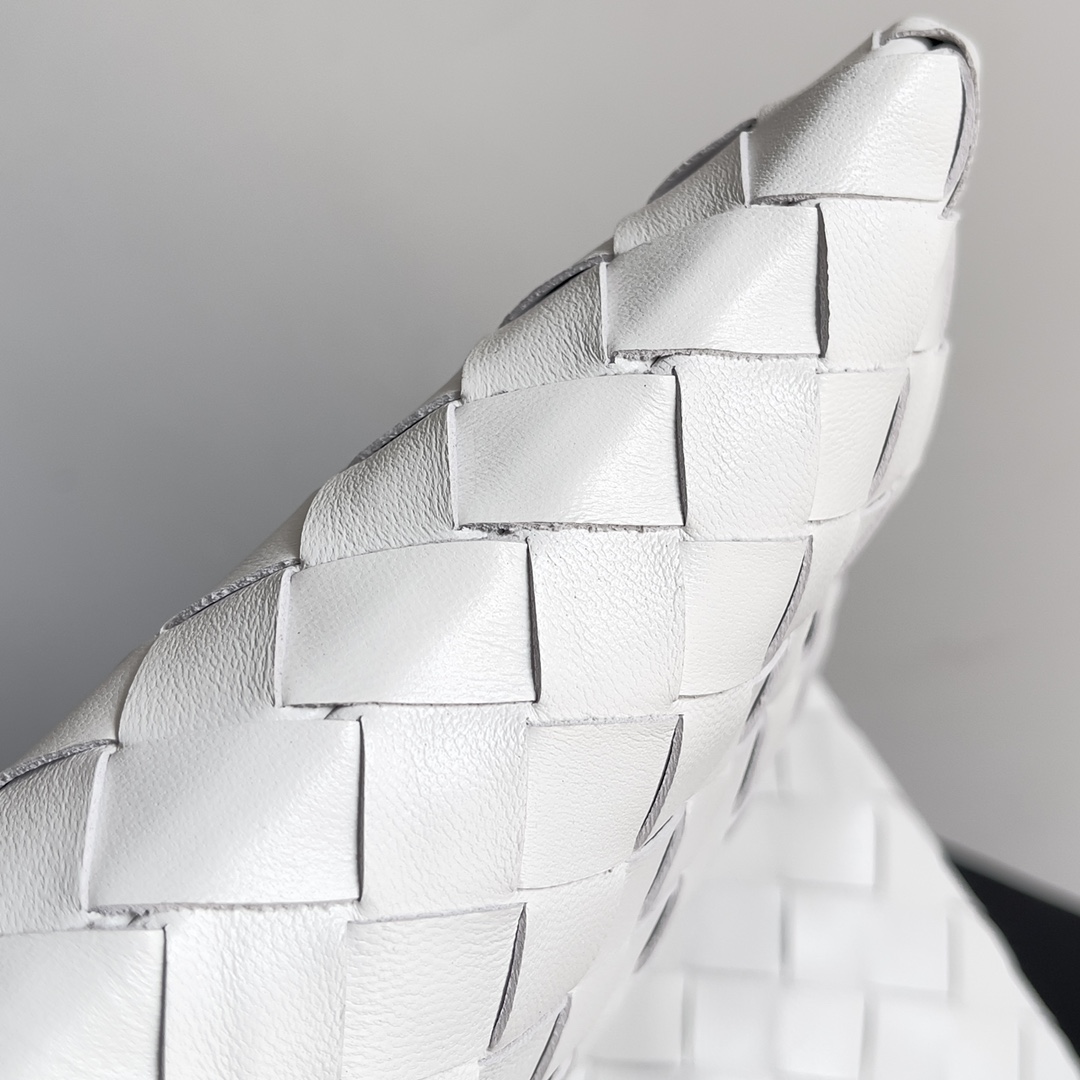 bo*te*ga Ve*ne*ta hop bag-41*20*8cm